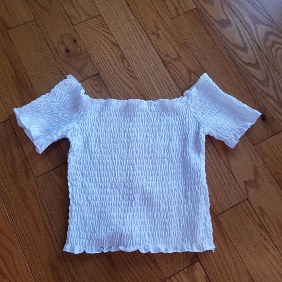 BB Dakota Sage White Smocked Top - Picture 4 of 8